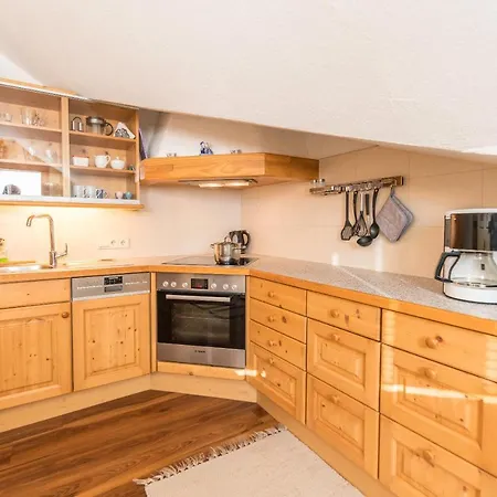 Hildegard Apartment *