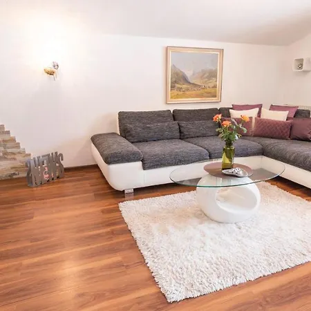 Hildegard * Neustift im Stubaital