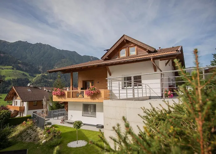 Hildegard Apartment *